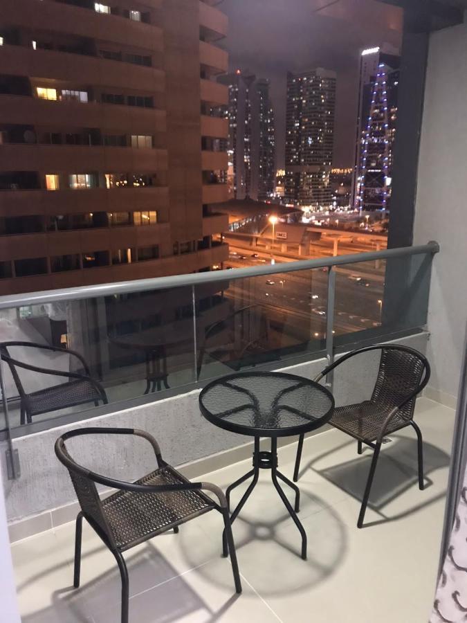 Appartamento The S Dubai Esterno foto